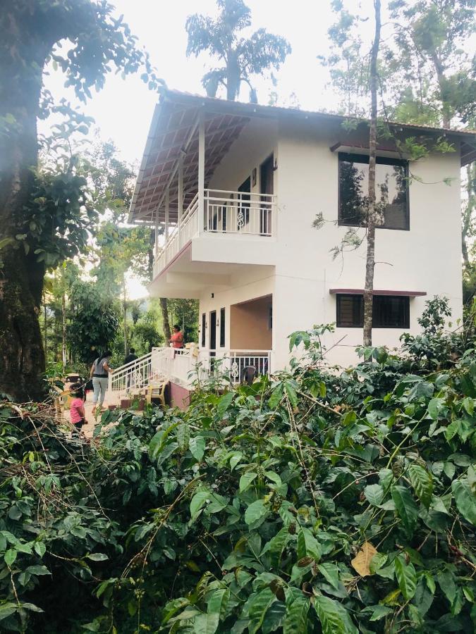 Silver Springs Homestay Chickmagalur Chikmagalūr Exterior foto