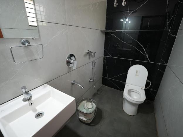 Silver Springs Homestay Chickmagalur Chikmagalūr Exterior foto