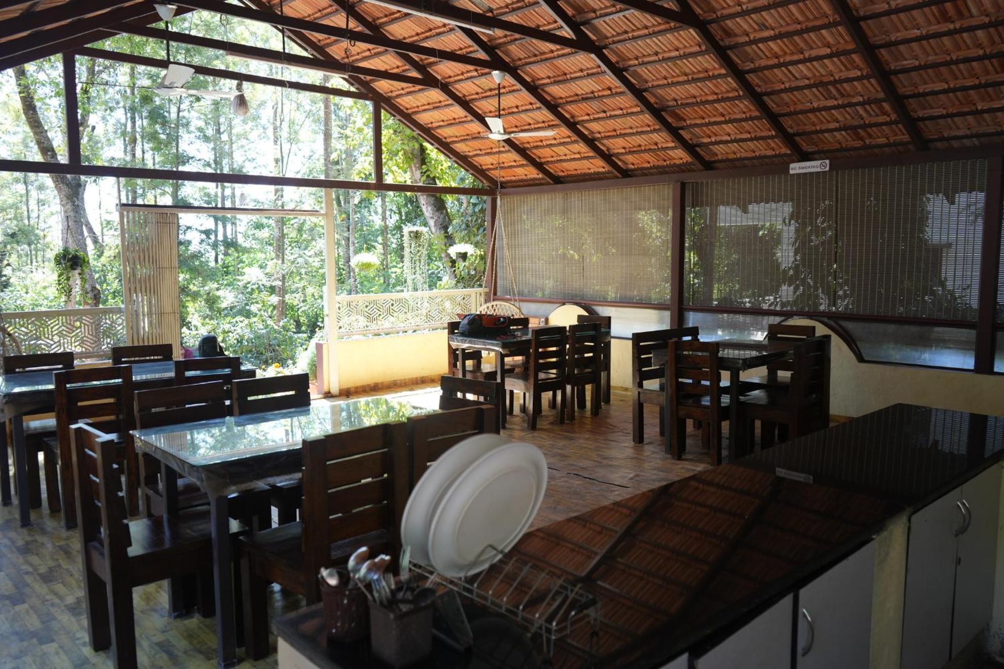 Silver Springs Homestay Chickmagalur Chikmagalūr Exterior foto