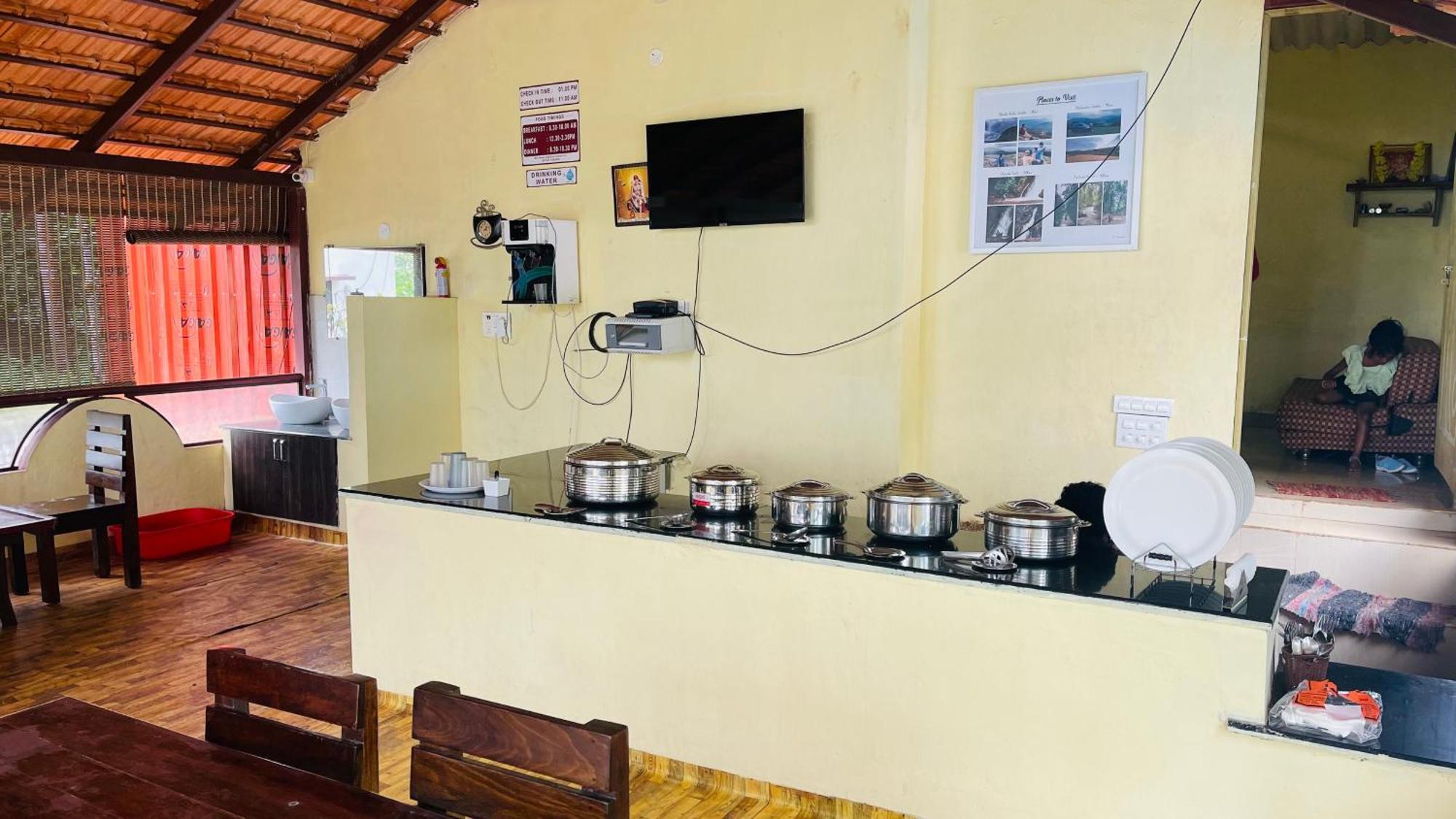 Silver Springs Homestay Chickmagalur Chikmagalūr Exterior foto